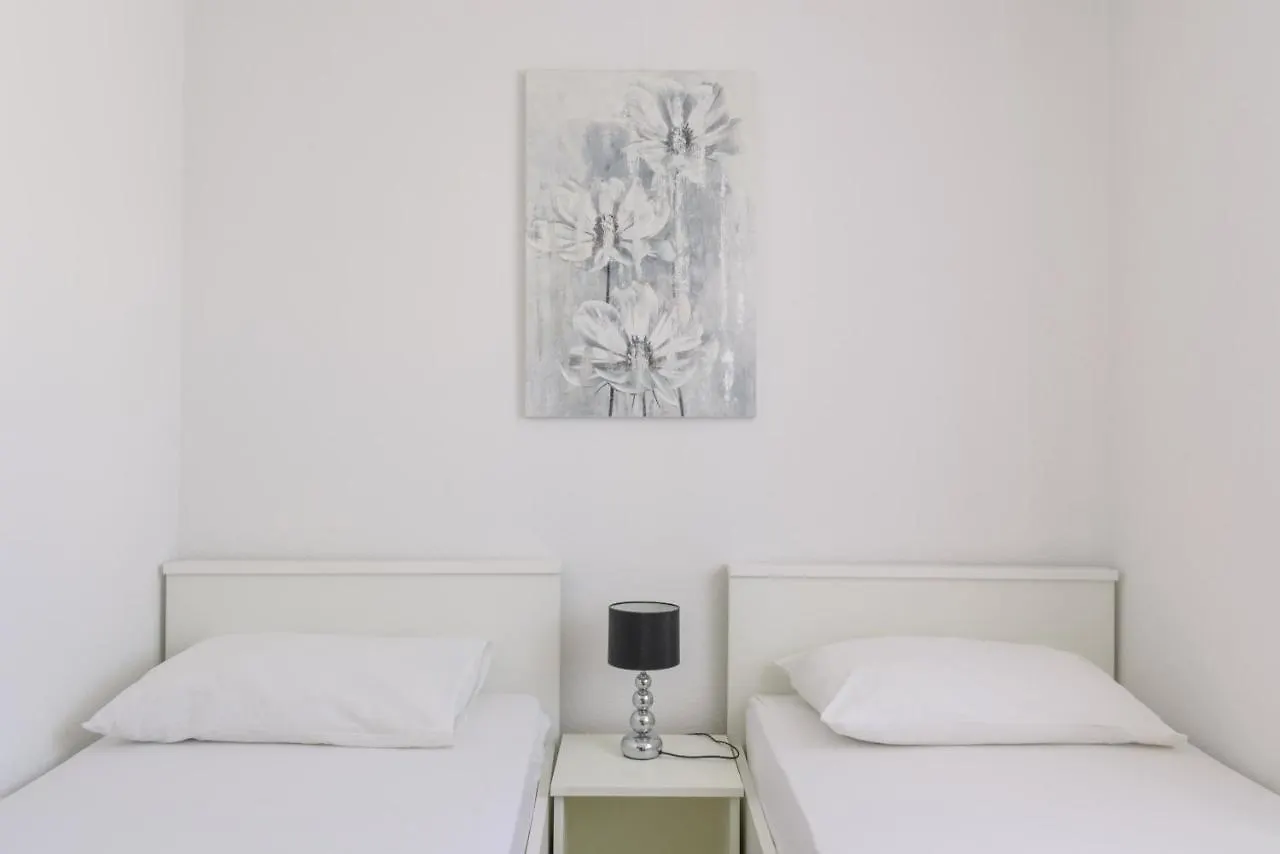 Apartments Villa Sanda - With Pool Trogir